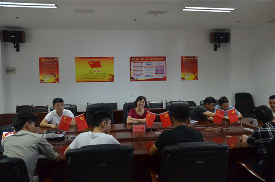 “傳承紅色基因、弘揚(yáng)八一精神”--城投集團(tuán)召開退伍軍人座談會