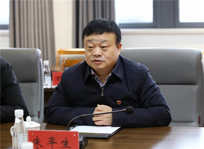 市國資委黨委書記、主任朱平生帶隊走訪慰問城投集團